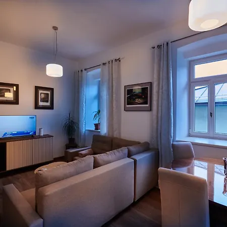 Apartament Gallery *